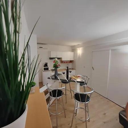Oli Apartman
